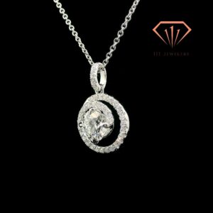 精美18K白金培育鑽石吊墜，展現奢華與優雅。.