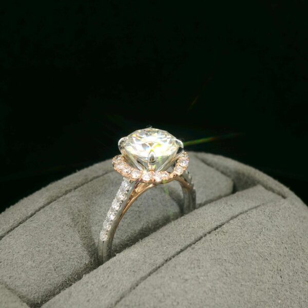 精美培育鑽石戒指，完美求婚戒指設計.