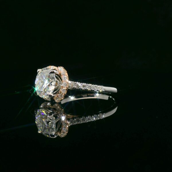 高質感培育鑽石戒指托，展現奢華與精緻工藝。.